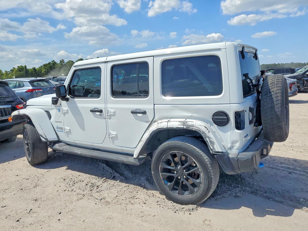 2022 Jeep Wrangler / VIN 1C4JJXP66NW108227 COPART salvage auction — Front End, TX - CERTIFICATE OF TITLE, sold $14,300 on 2026-09-17 (photo 2)