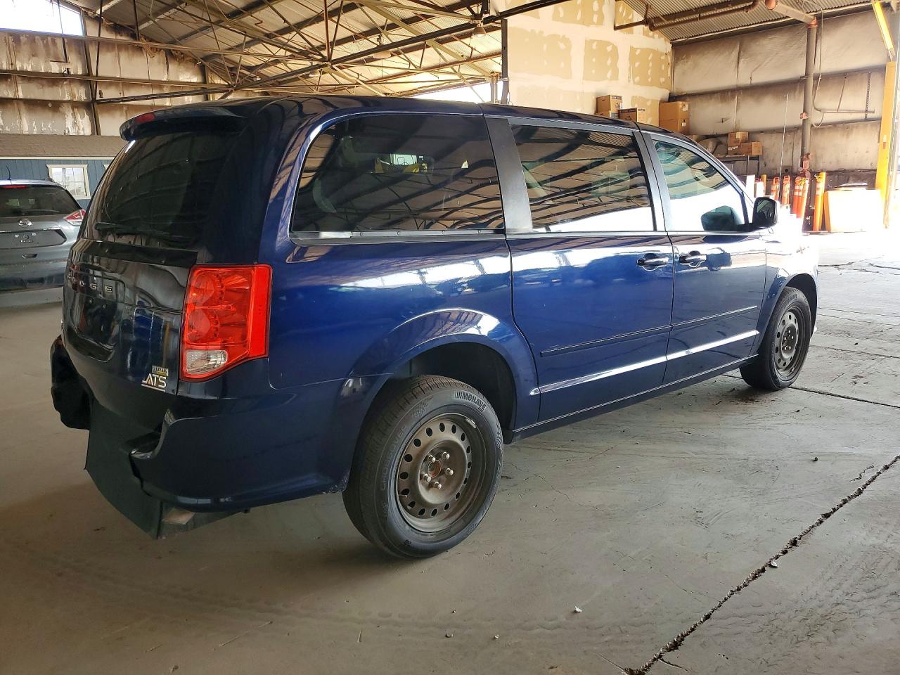 2016 Dodge Grand Caravan VIN 2C4RDGBG7GR130372 COPART salvage auction — Normal Wear, AZ - CERTIFICATE OF TITLE, sold $8,300 on 2026-09-17 (photo 3)
