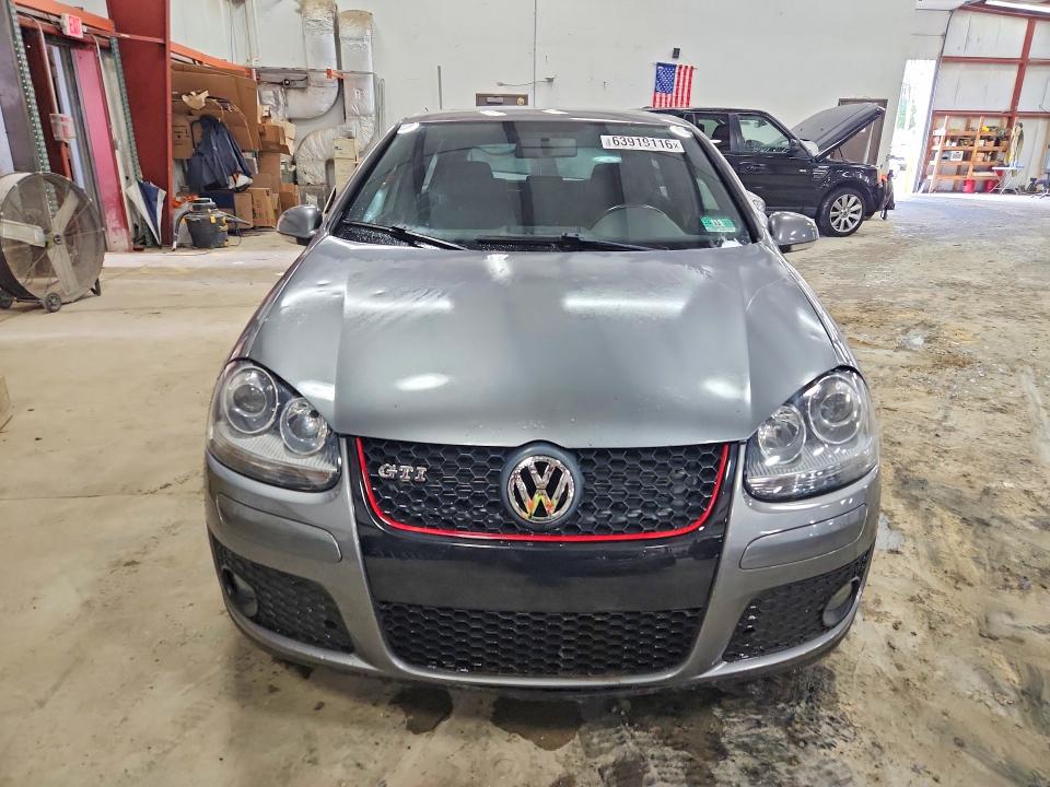 2008 Volkswagen Gti VIN WVWGV71KX8W084085 COPART salvage auction — MINOR DENT/SCRATCHES, MD - CERTIFICATE OF TITLE, sold $957 on 2026-08-11 (photo 5)