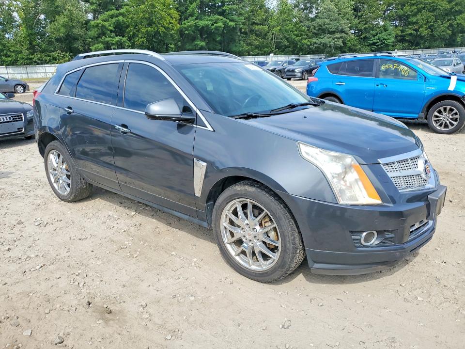 2013 Cadillac Srx VIN 3GYFNJE3XDS556295 COPART salvage auction — MINOR DENT/SCRATCHES, KY - CERT OF TITLE-SALVAGE, sold $450 on 2026-10-08 (photo 4)