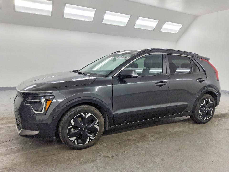 2023 Kia Niro VIN KNDCR3L11P5037211 — COPART salvage auction photo