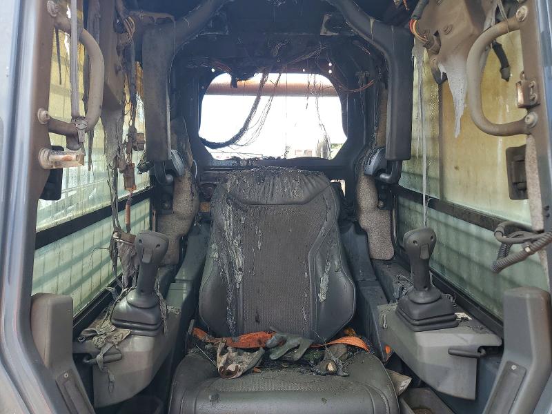 2025 John deere 335p VIN 1T0335PATSFF08015 COPART salvage auction — BURN, FL - BILL OF SALE, sold $8,800 on 2026-09-23 (photo 5)