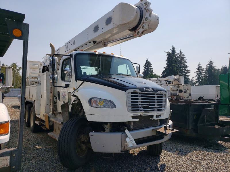 2016 Freightliner M2 106 VIN 1FVHCYCY2GHHL5690 COPART salvage auction — FRONT END, TX - SALVAGE VEHICLE TITLE (P), sold $2,050 on 2026-08-21 (photo 1)