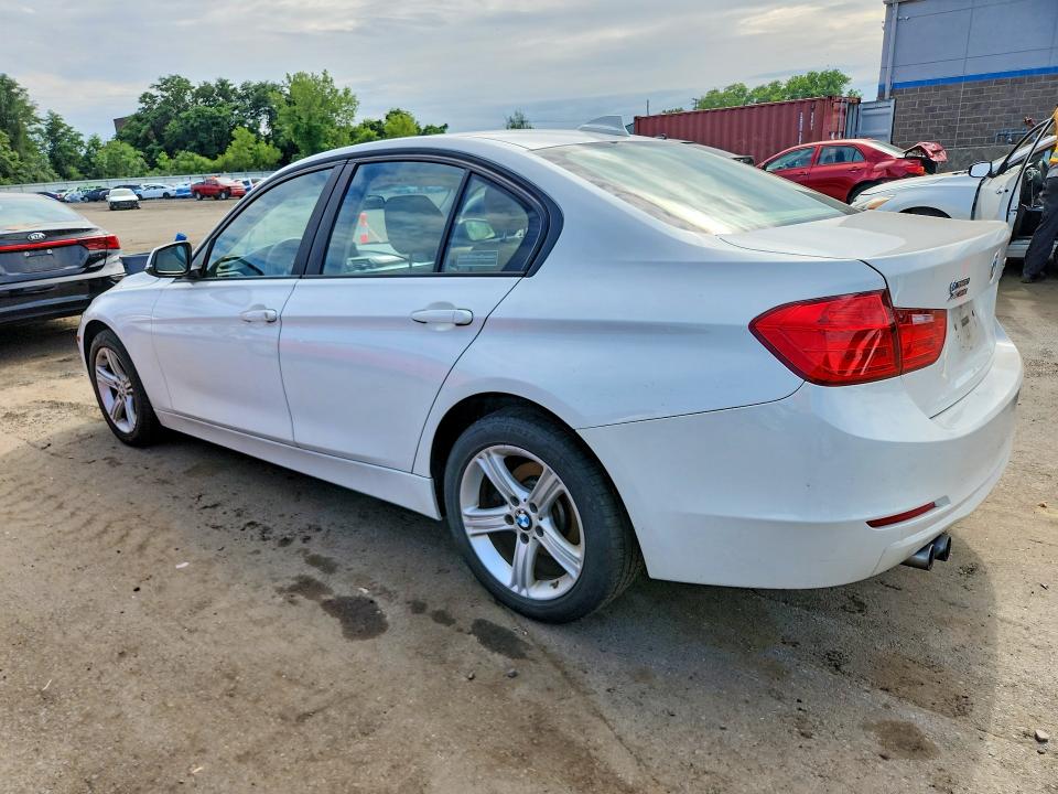 2013 BMW 3er VIN WBA3B5G51DNS02731 COPART salvage auction — FRONT END, Ct - Cert Of Title-Salvage, sold $750 on 2026-08-21 (photo 2)