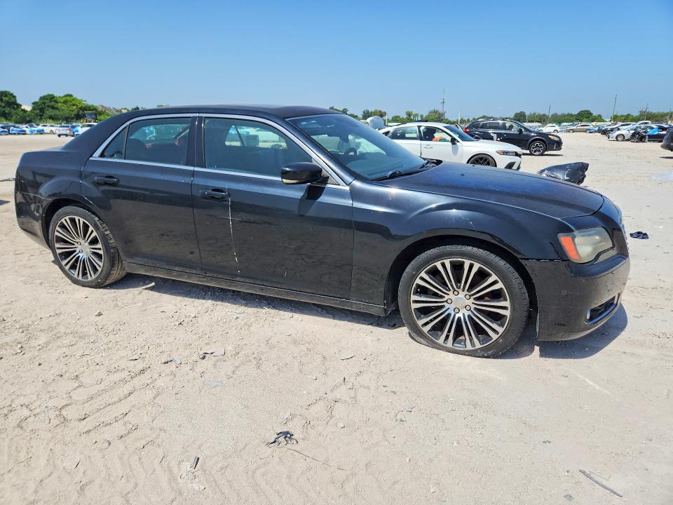2012 Chrysler 300 VIN 2C3CCADT1CH194945 COPART salvage auction — FRONT END, Fl - Certificate Of Title, sold $650 on 2026-09-02 (photo 4)
