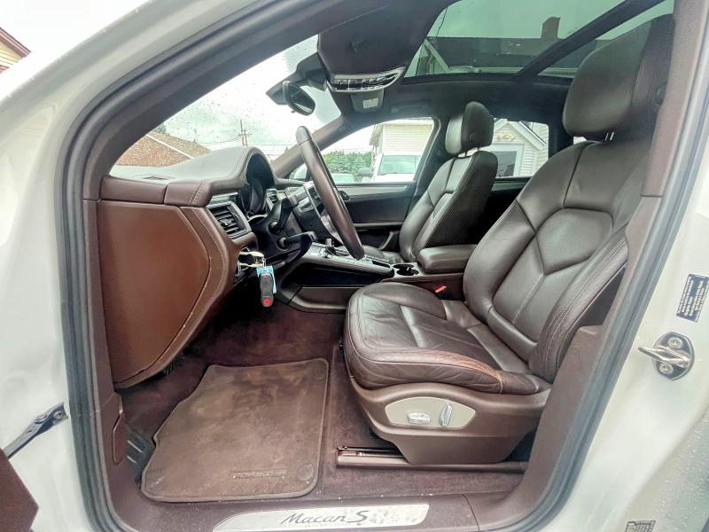 2015 Porsche Macan VIN WP1AB2A59FLB63160 COPART salvage auction — MINOR DENT/SCRATCHES, Mi - Certificate Of Title (P), sold $8,700 on 2026-08-10 (photo 9)