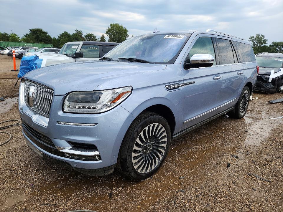 2019 Lincoln Navigator VIN 5LMJJ3TT3KEL00493 — COPART salvage auction photo