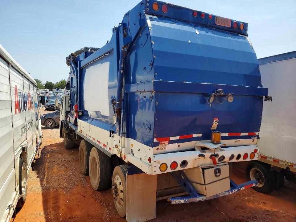 2015 Mack 600 rd600 VIN 1M2AU14C3FM002163 COPART salvage auction — MECHANICAL, FL - CERTIFICATE OF DESTRUCTION, sold $1,750 on 2026-09-03 (photo 2)