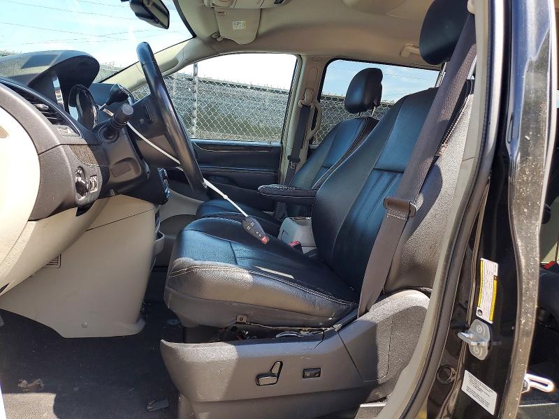 2016 Chrysler Town & country VIN 2C4RC1BG5GR247996 COPART salvage auction — REAR END, Salvage Title, sold $575 on 2026-09-10 (photo 7)