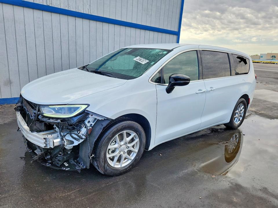 2025 Chrysler Pacifica VIN 2C4RC1BG7SR612462 COPART salvage auction — FRONT END, RI - CERTIFICATE OF TITLE (P), sold $5,500 on 2026-09-02 (photo 1)