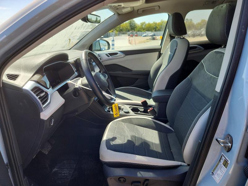2025 Volkswagen Taos VIN 3VVVC7B28SM034550 COPART salvage auction — MINOR DENT/SCRATCHES, Nv - Certificate Of Title, sold $16,200 on 2026-08-25 (photo 7)