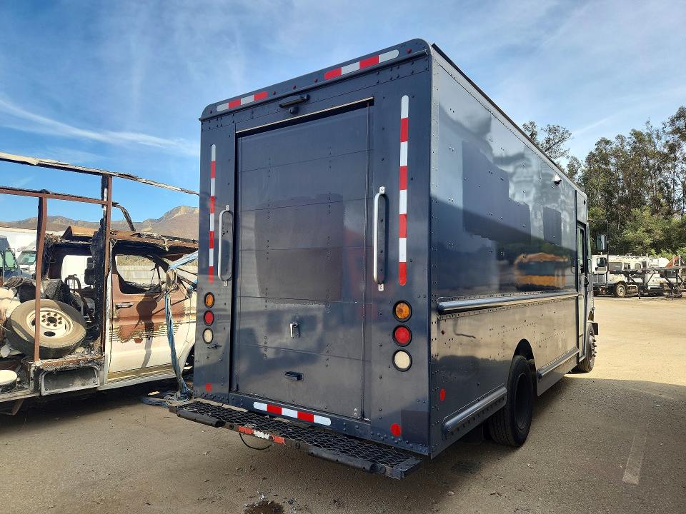 2021 Freightliner All other VIN 4UZAC2EA6MCML0978 COPART salvage auction — MINOR DENT/SCRATCHES, DV, sold $16,500 on 2026-09-04 (photo 3)
