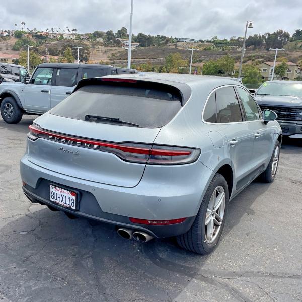 2020 Porsche Macan VIN WP1AB2A57LLB30671 COPART salvage auction — NORMAL WEAR, CA - CERTIFICATE OF TITLE (P), sold $13,700 on 2026-09-08 (photo 4)