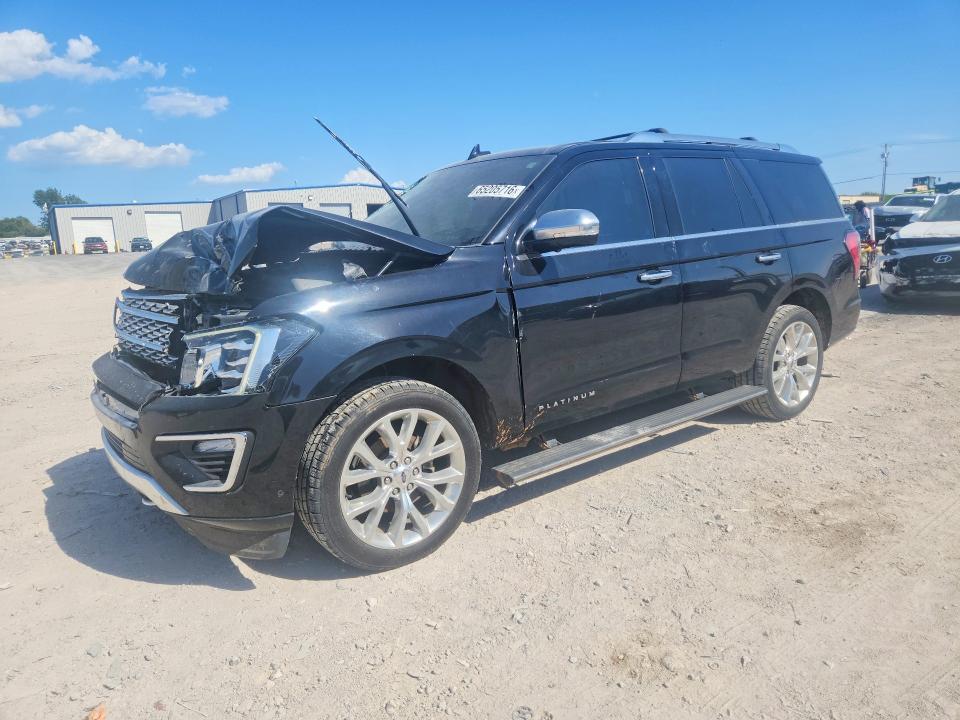 2019 Ford Expedition VIN 1FMJU1MT2KEA15149 — COPART salvage auction photo