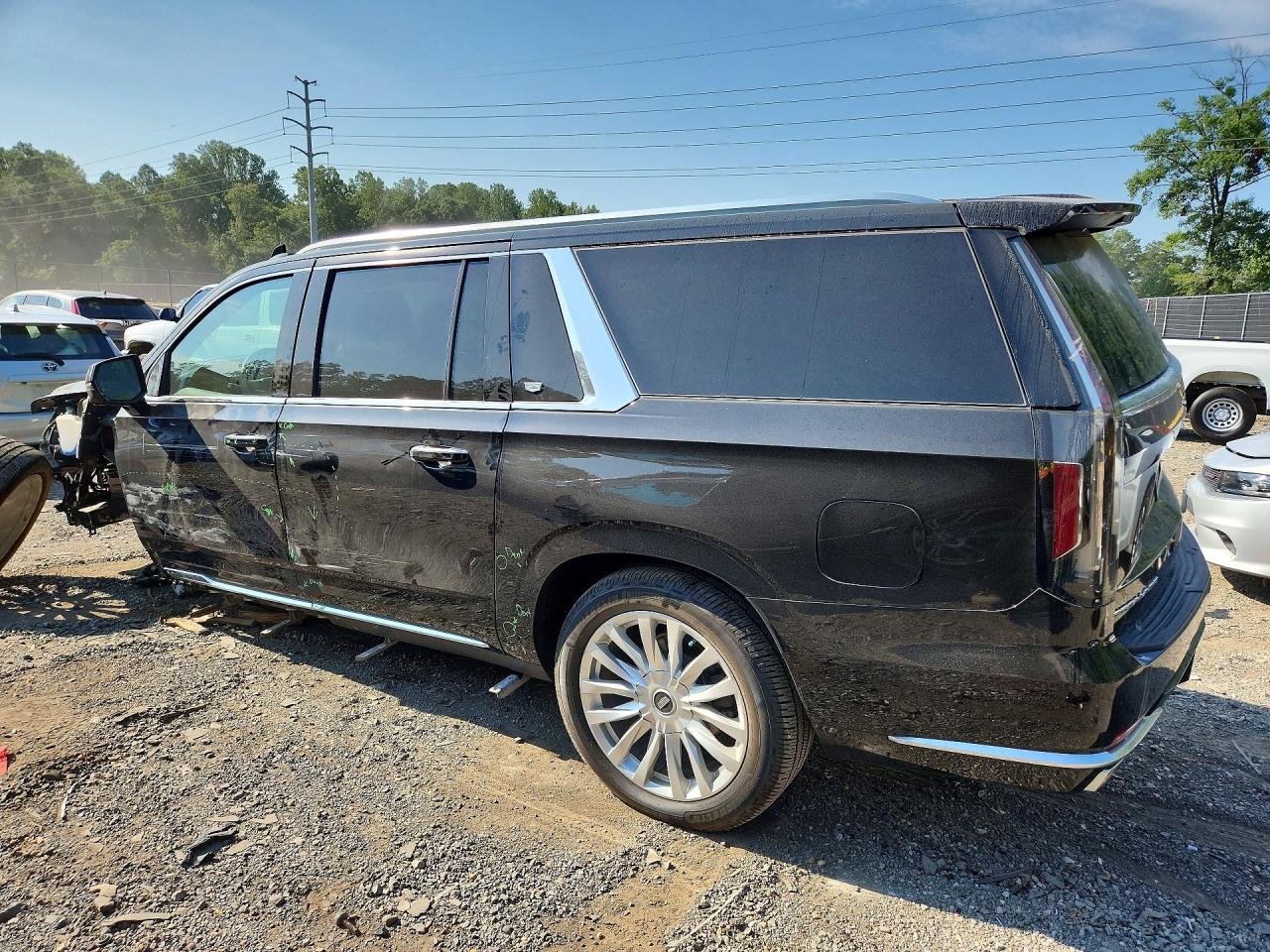 2023 Cadillac Escalade VIN 1GYS4JKL1PR395896 COPART salvage auction — Front End, S1 - Salvage Title, sold $22,600 on 2026-09-25 (photo 2)