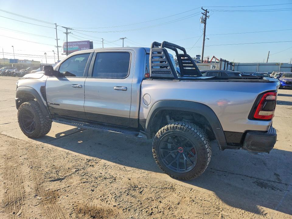 2022 Ram 1500 VIN 1C6SRFU92NN335174 COPART salvage auction — STRIPPED, Ca - Salvage Certificate, sold $38,500 on 2026-08-29 (photo 2)