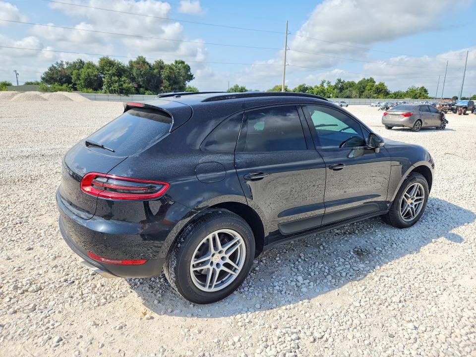 2017 Porsche Macan VIN WP1AA2A5XHLB00591 COPART salvage auction — WATER/FLOOD, Tx - Salvage Title-Flood Damage, sold $6,300 on 2026-08-27 (photo 3)