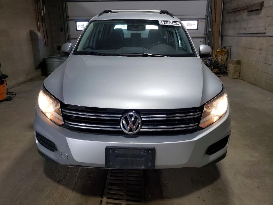 2016 Volkswagen Tiguan VIN WVGBV7AX0GW604486 COPART salvage auction — HAIL, Mn - Certificate Of Title, sold $2,000 on 2026-08-13 (photo 5)