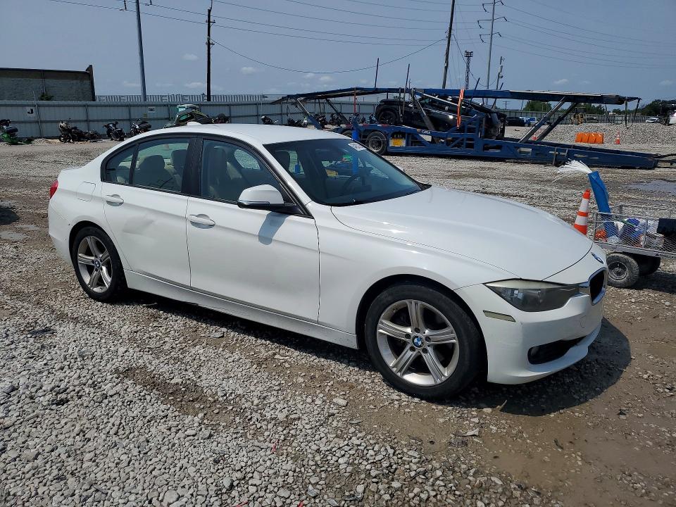 2015 BMW 3er VIN WBA3A5G55FNS83951 COPART salvage auction — SIDE, Oh - Certificate Of Title, sold $200 on 2026-08-25 (photo 4)