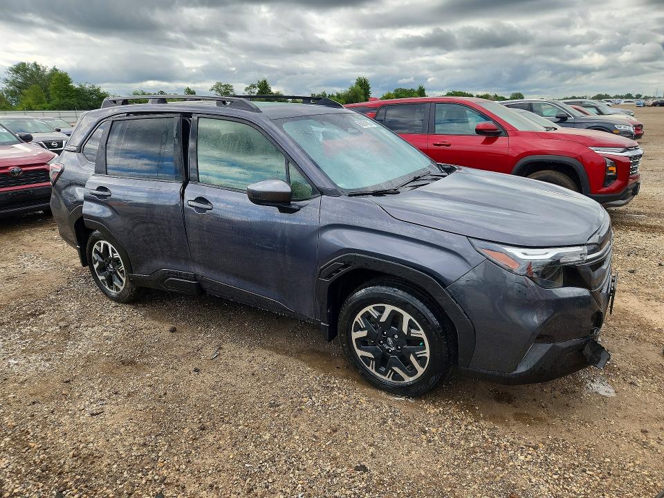 2025 Subaru Forester VIN JF2SLDBC6SH469842 COPART salvage auction — WATER/FLOOD, IL - SALVAGE CERT-FLOOD, sold $8,100 on 2026-09-15 (photo 4)