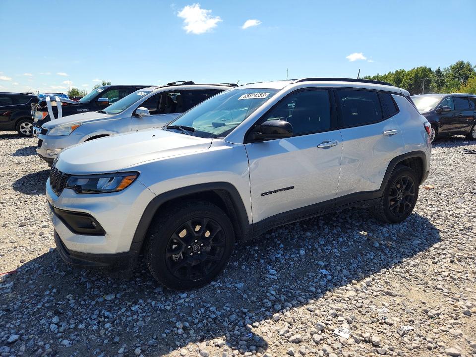 2026 Jeep Compass VIN 3C4NJDBN1TT163850 — COPART salvage auction photo
