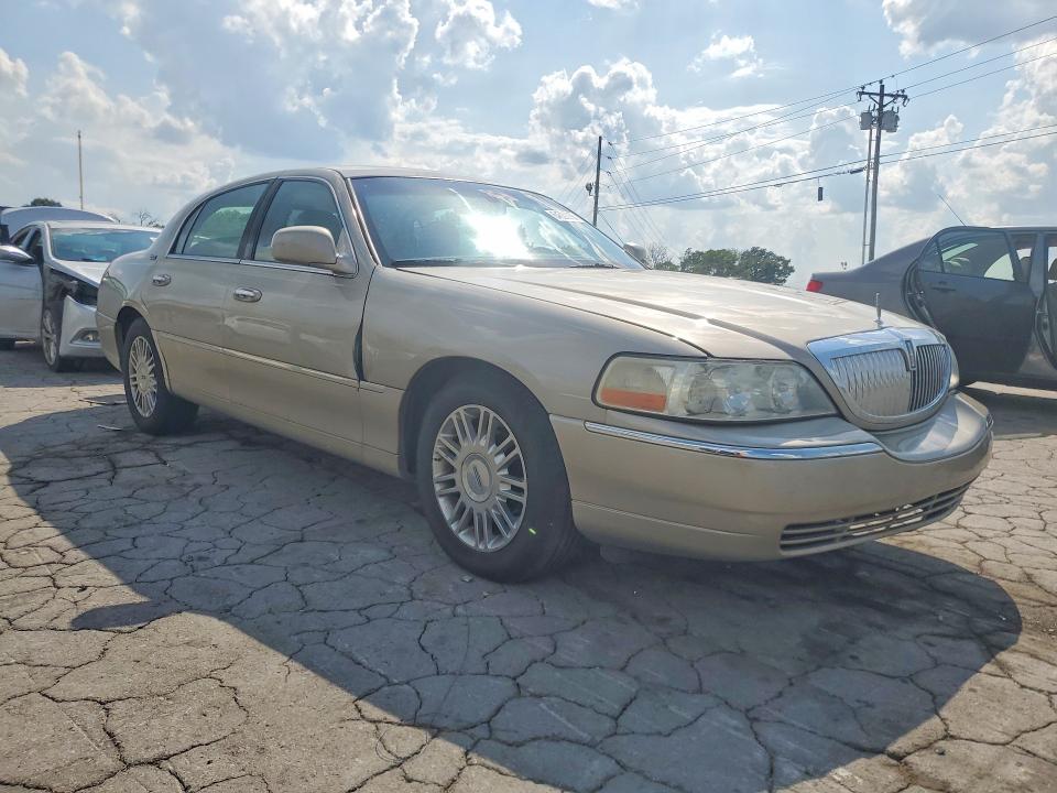 2008 Lincoln TOWN CAR VIN 2LNHM82V28X659964 COPART salvage auction — FRONT END, TN - SALVAGE CERTIFICATE, sold $650 on 2026-08-26 (photo 4)