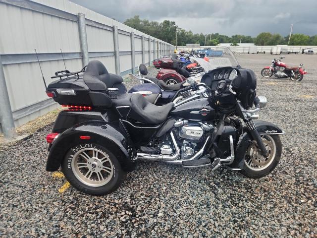 2022 Harley-davidson Flhtcutg VIN 1HD1MAF11NB855122 — COPART salvage auction photo