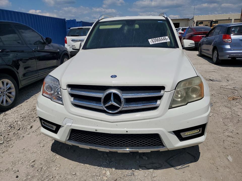 2011 Mercedes-benz Glk-klasse VIN WDCGG8HB8BF604047 COPART salvage auction — REAR END, IN - CERT OF TITLE-SALVAGE TITLE, sold $975 on 2026-08-21 (photo 5)