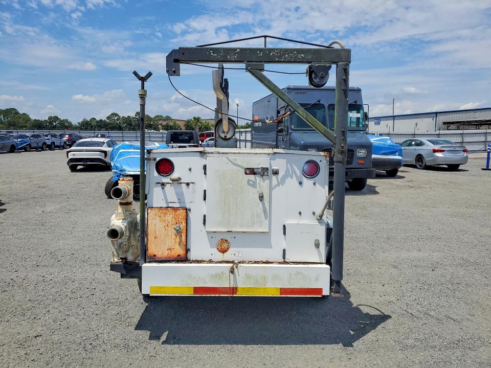 2001 Unknown VIN 1T9US0617YS055952 COPART salvage auction — MINOR DENT/SCRATCHES, FL - CERTIFICATE OF TITLE, sold $15 on 2026-09-18 (photo 6)