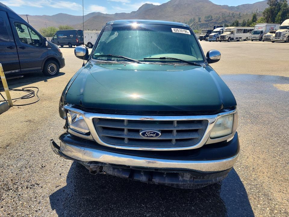2002 Ford F-150 lightning VIN 1FTRX172X2NA11528 COPART salvage auction — FRONT END, CA - SALVAGE CERTIFICATE, sold $750 on 2026-08-23 (photo 5)