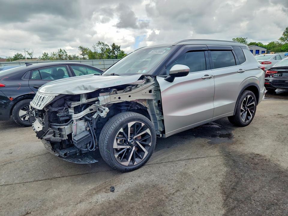 2022 Mitsubishi Outlander VIN JA4J4VA89NZ090899 — COPART salvage auction photo