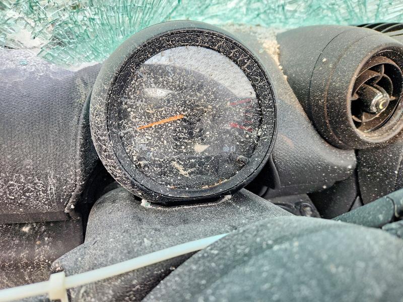 2016 Mini Cooper VIN WMWZC5C52GWU03792 COPART salvage auction — FRONT END, Wi - Junked Vehicle Bill Of Sale, sold $325 on 2026-08-17 (photo 9)