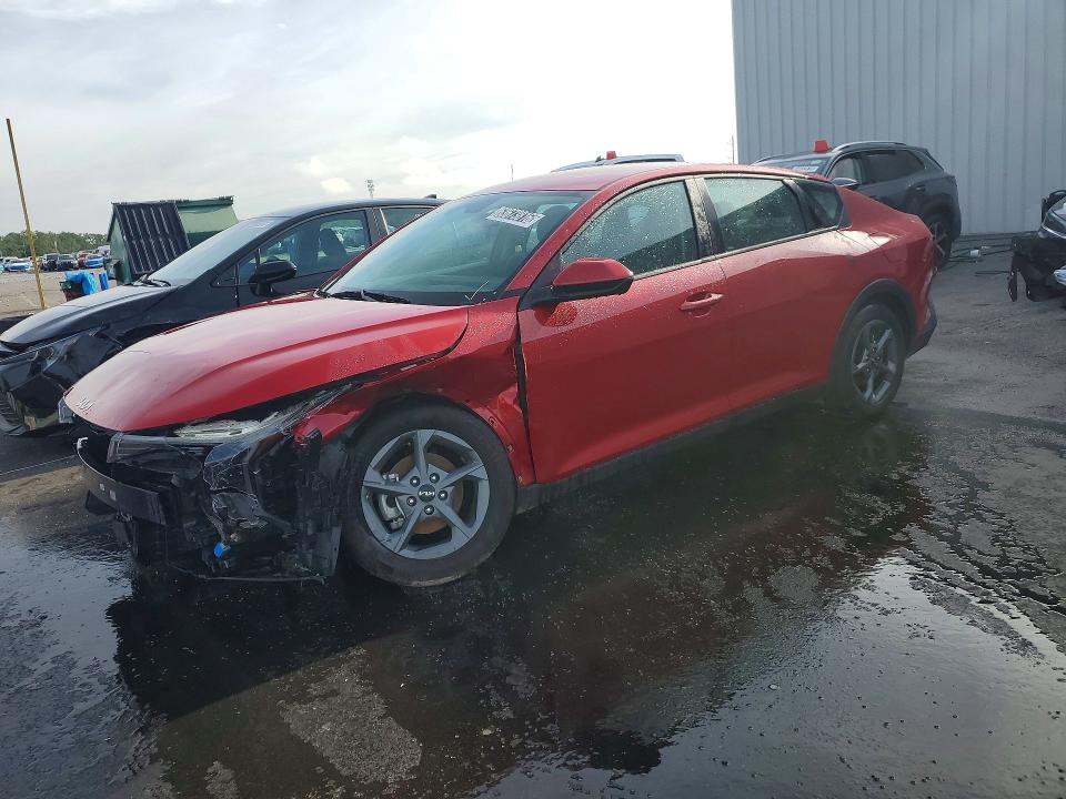 2025 Kia K4 VIN 3KPFT4DE7SE033635 — COPART salvage auction photo