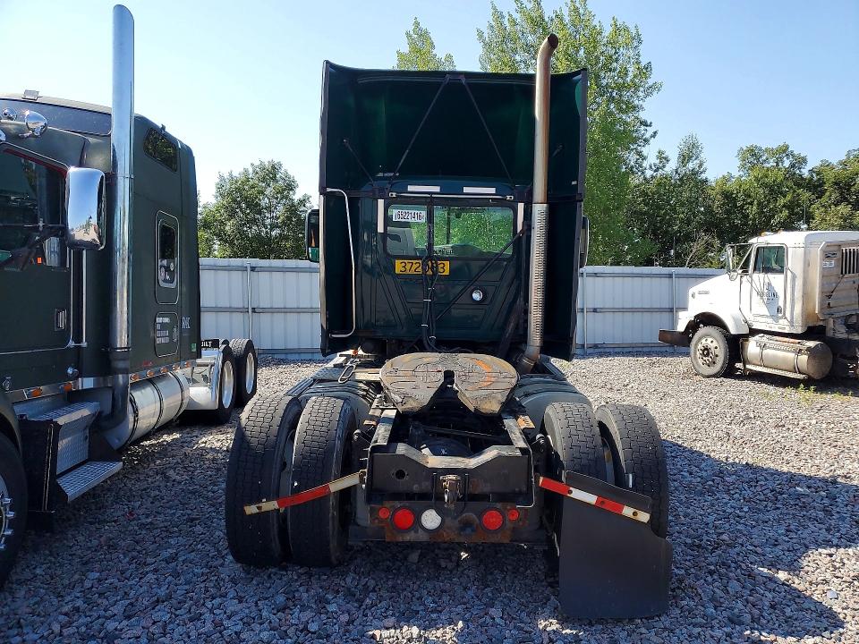 2018 Mack Cxu612 VIN 1M1AW01X5JM010693 COPART salvage auction — MECHANICAL, OK - CERTIFICATE OF TITLE (P), sold $1,000 on 2026-09-14 (photo 6)
