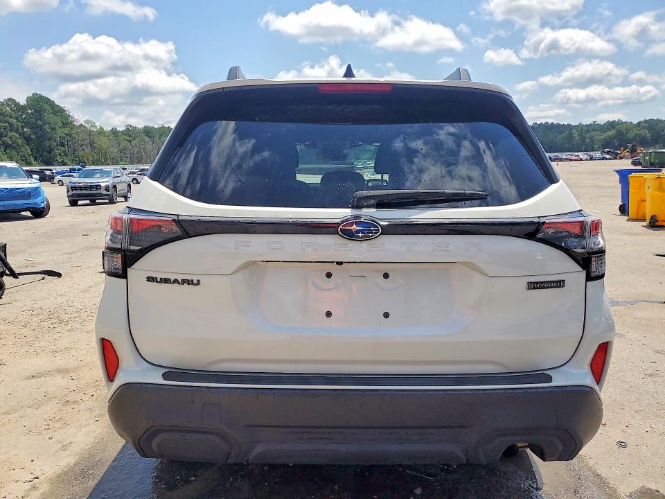 2025 Subaru Forester VIN JF2SLSED1SH415289 COPART salvage auction — FRONT END, OH - CERT OF TITLE-SALVAGE, sold $200 on 2026-09-07 (photo 6)