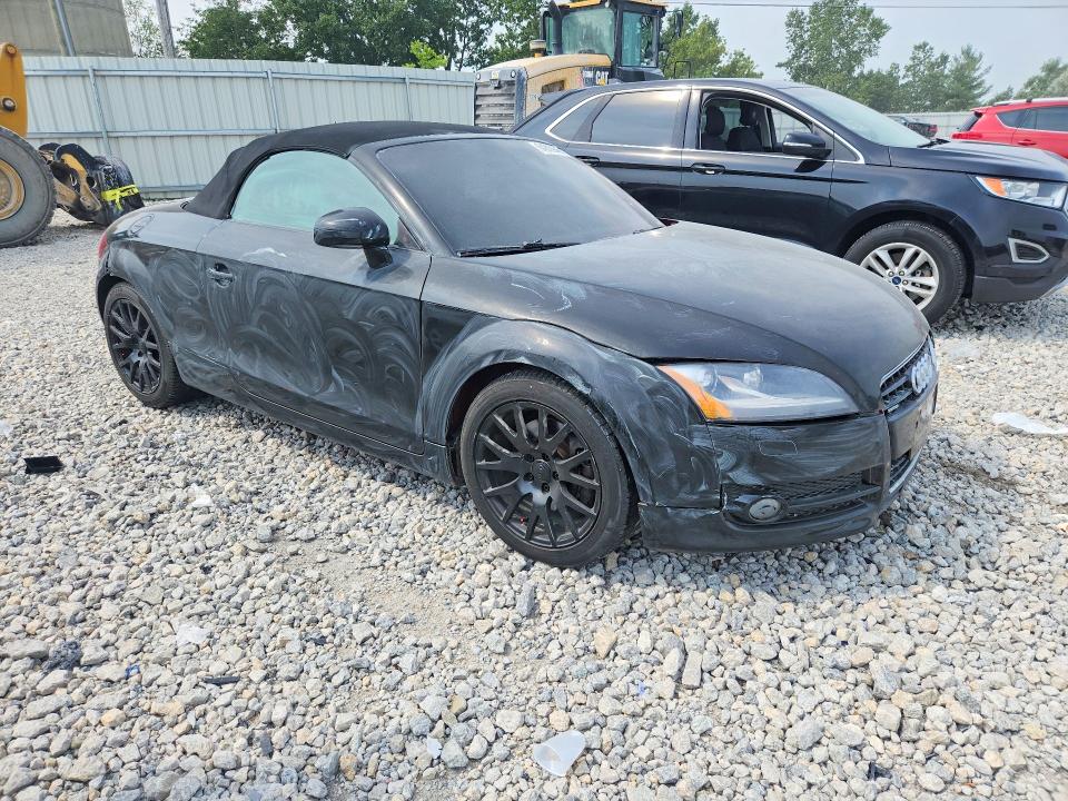2008 Audi Tt VIN TRURD38J681018072 COPART salvage auction — FRONT END, Mi - Dealer Only Clean Title, sold $550 on 2026-09-10 (photo 4)