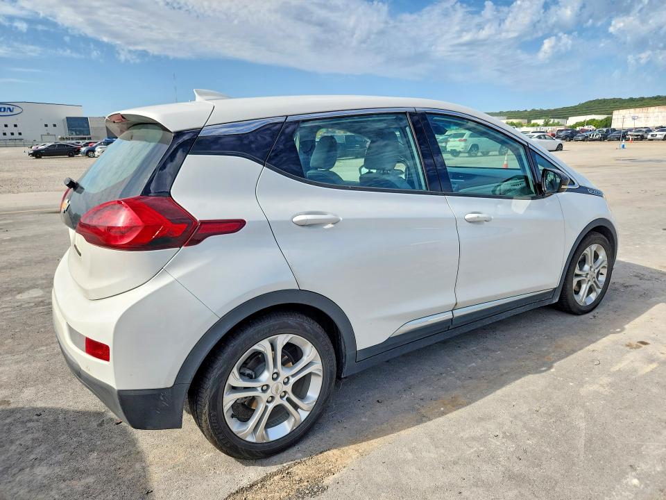 2020 Chevrolet Bolt VIN 1G1FY6S06L4144547 COPART salvage auction — UNDERCARRIAGE, Ok - Cert Of Title-Salvage, sold $7,600 on 2026-09-23 (photo 3)
