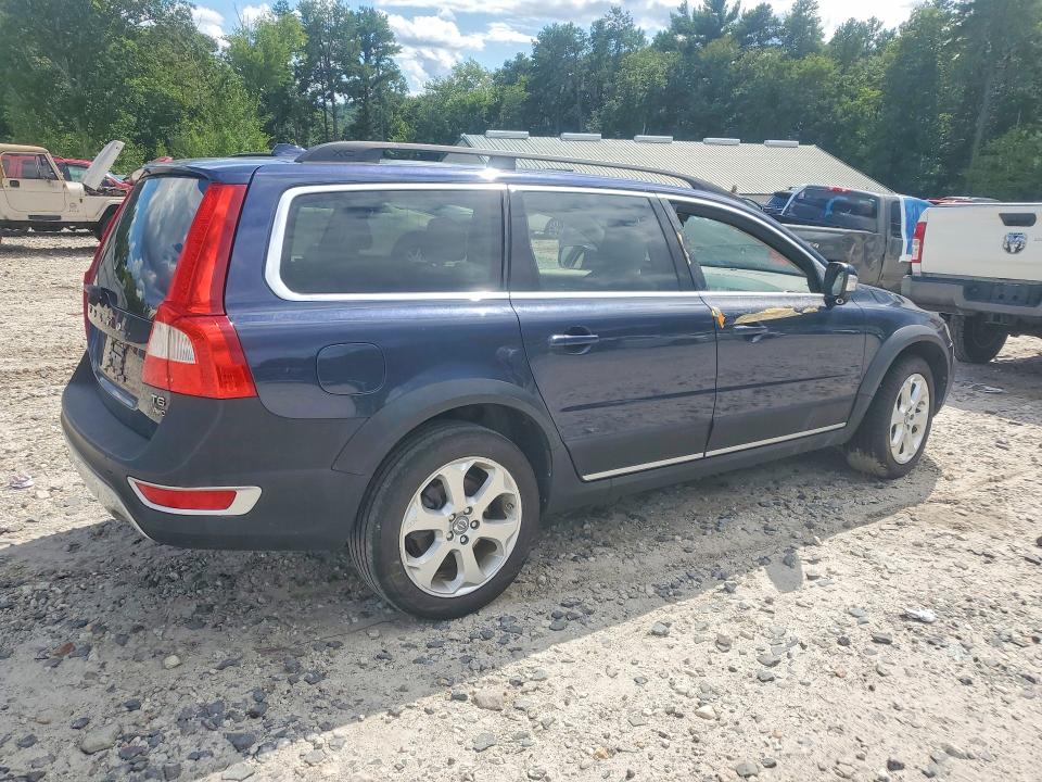 2011 Volvo Xc70 VIN YV4902BZ7B1101710 COPART salvage auction — ENGINE BURN, MA - CERT OF TITLE-RECONSTRCTD COLL, sold $450 on 2026-09-02 (photo 3)