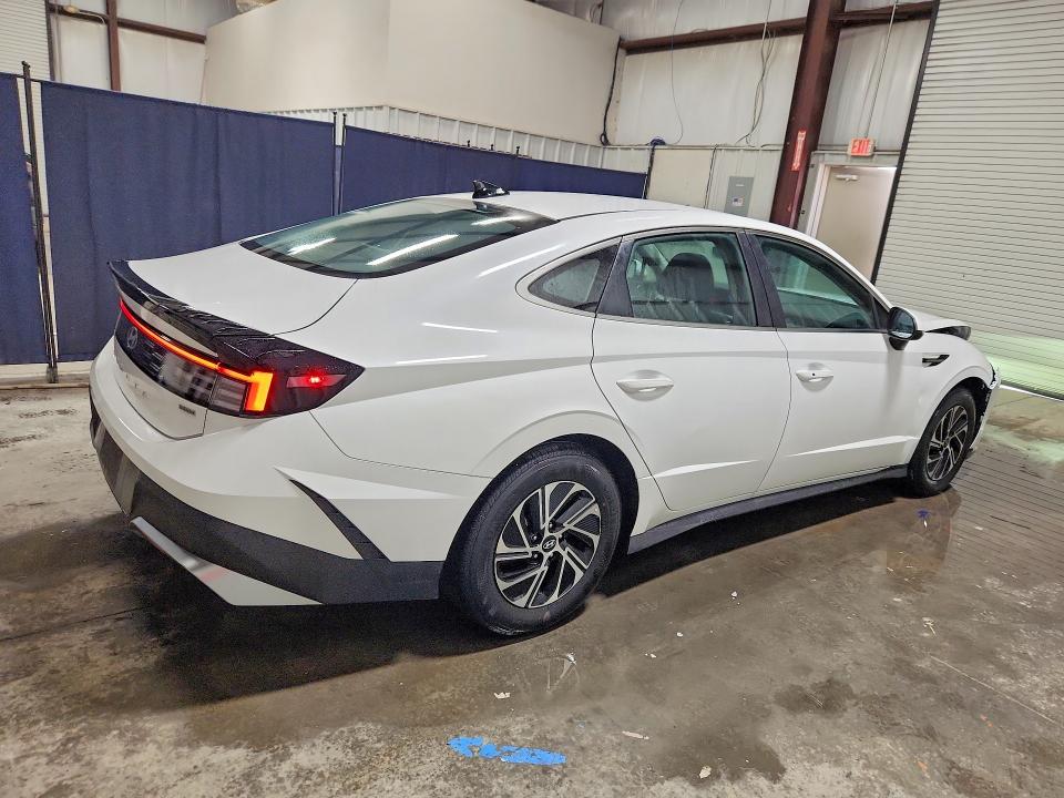 2026 Hyundai Sonata hybrid VIN KMHL24JJXTA175372 COPART salvage auction — FRONT END, Ky - Cert Of Title-Salvage, sold $8,800 on 2026-09-14 (photo 3)