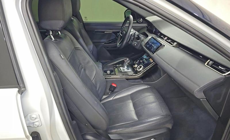 2022 Land rover Range rover evoque VIN SALZT2FX7NH176852 COPART salvage auction — NORMAL WEAR, CA - CERTIFICATE OF TITLE (P), sold $12,800 on 2026-08-19 (photo 5)