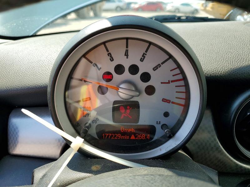 2009 Mini Cooper VIN WMWMF73569TT94340 COPART salvage auction — MECHANICAL, UT - CERTIFICATE OF TITLE, sold $150 on 2026-08-17 (photo 9)