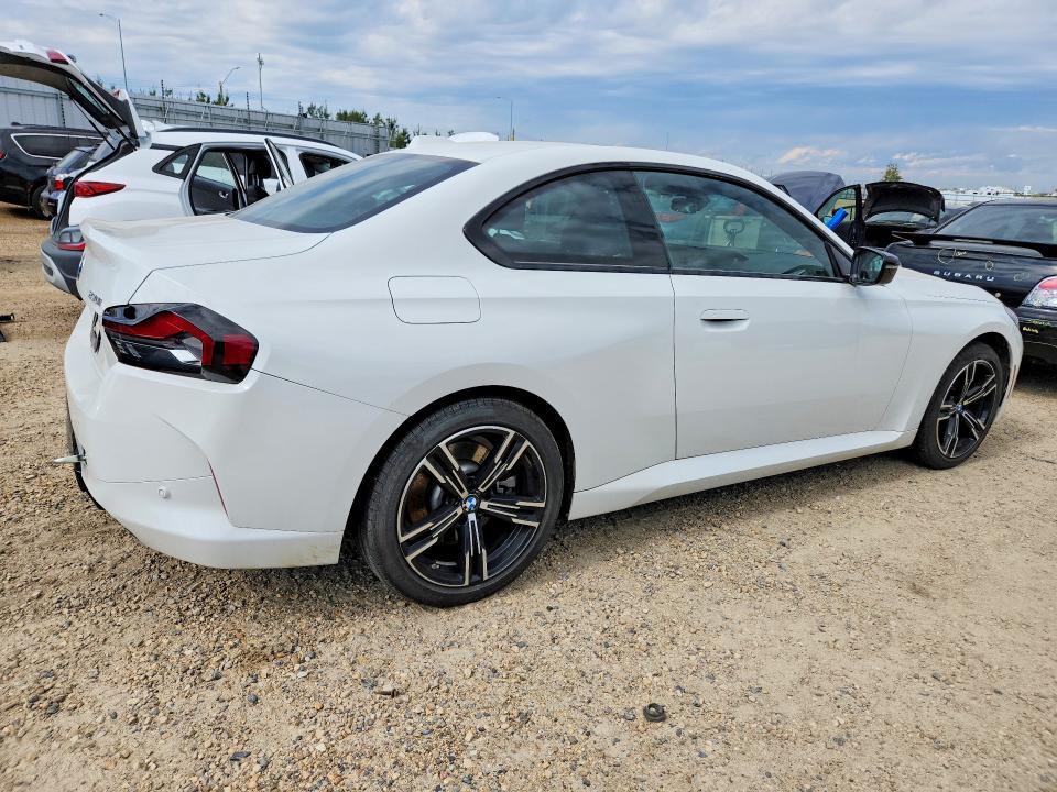2026 BMW 2 series VIN 3MW33CM04T8F99265 COPART salvage auction — WATER/FLOOD, AB - BOS - NONREPAIRABLE, sold $16,800 on 2026-09-17 (photo 3)