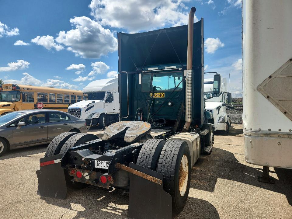 2018 Mack Cxu612 VIN 1M1AW01X9JM010471 COPART salvage auction — MECHANICAL, OK - CERTIFICATE OF TITLE (P), sold $4,650 on 2026-09-18 (photo 3)