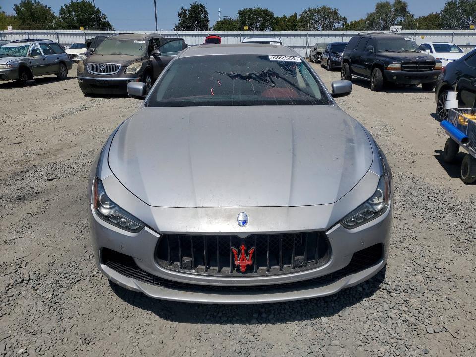 2015 Maserati Ghibli VIN ZAM57RTA3F1153450 COPART salvage auction — NORMAL WEAR, Nv - Dis/Dlr/Exp Only Clean Title (P), sold $950 on 2026-08-11 (photo 5)