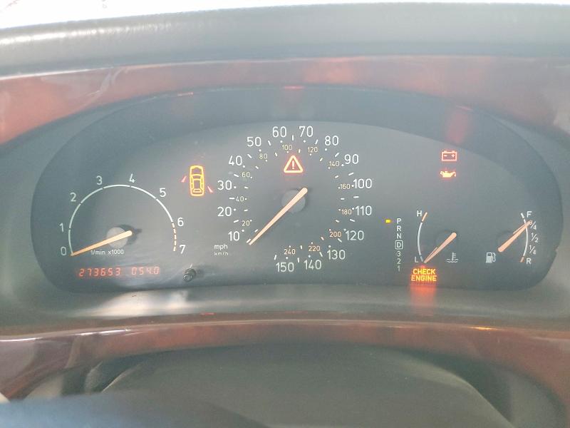 1999 Saab 9-5 VIN YS3EF48Z4X3039044 COPART salvage auction — SIDE, TX - SALVAGE VEHICLE TITLE, sold $125 on 2026-09-11 (photo 9)