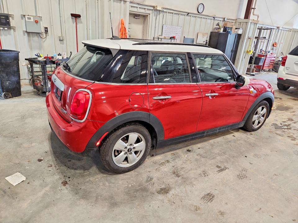 2015 Mini Cooper VIN WMWXS5C58FT837483 COPART salvage auction — FRONT END, Wi - Junked Vehicle Bill Of Sale, sold $300 on 2026-08-12 (photo 3)