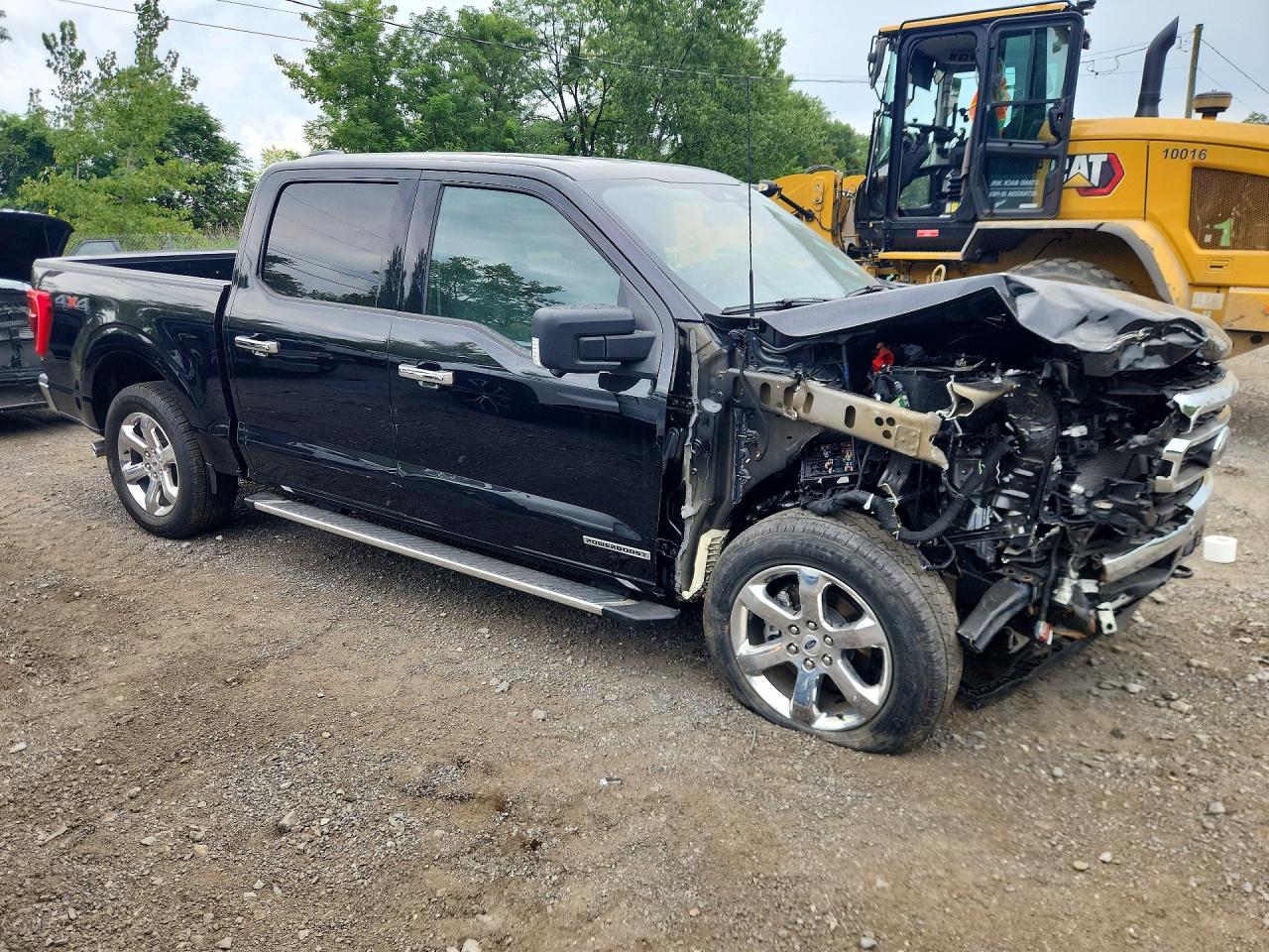 2023 Ford F-150 Lightning VIN 1FTFW1ED2PFD27842 COPART salvage auction — Front End, NJ - CERT OF TITLE-SALVAGE, sold $12,700 on 2026-09-15 (photo 4)