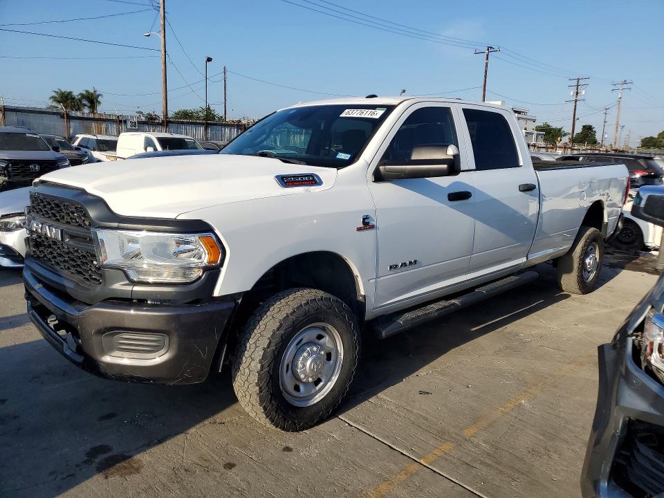 2021 Ram 2500 VIN 3C6UR5HL9MG601595 — COPART salvage auction photo