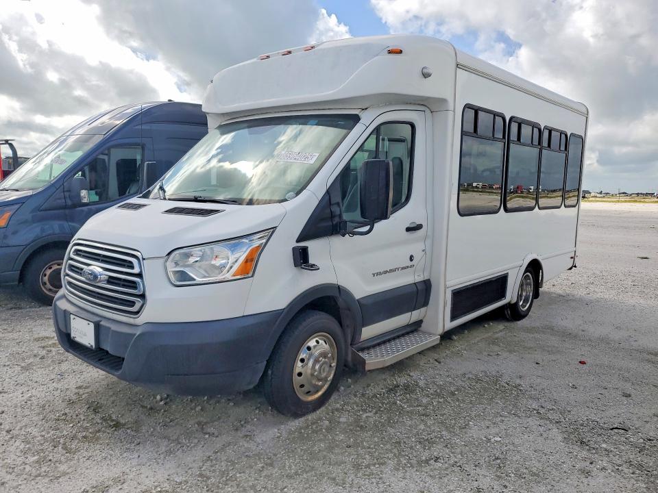 2019 Ford Transit VIN 1FDES6PM9KKB87611 — COPART salvage auction photo