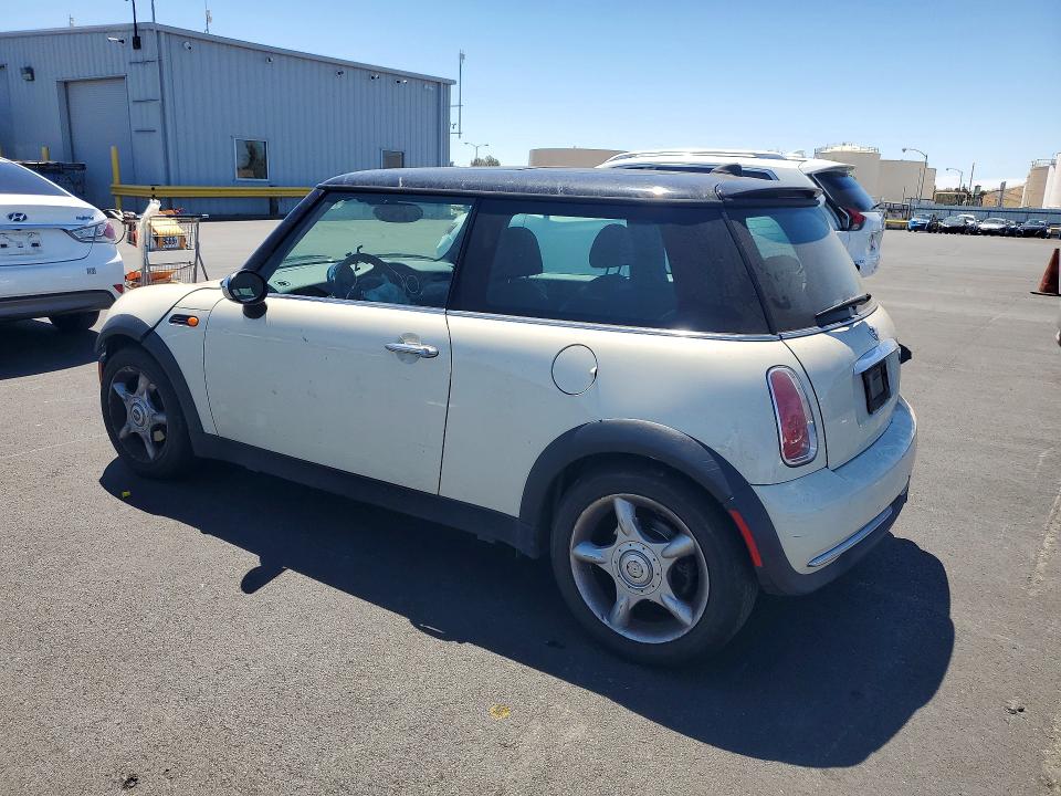 2005 Mini Cooper VIN WMWRC334X5TJ68679 COPART salvage auction — FRONT END, Ca - Salvage Certificate, sold $400 on 2026-08-10 (photo 2)
